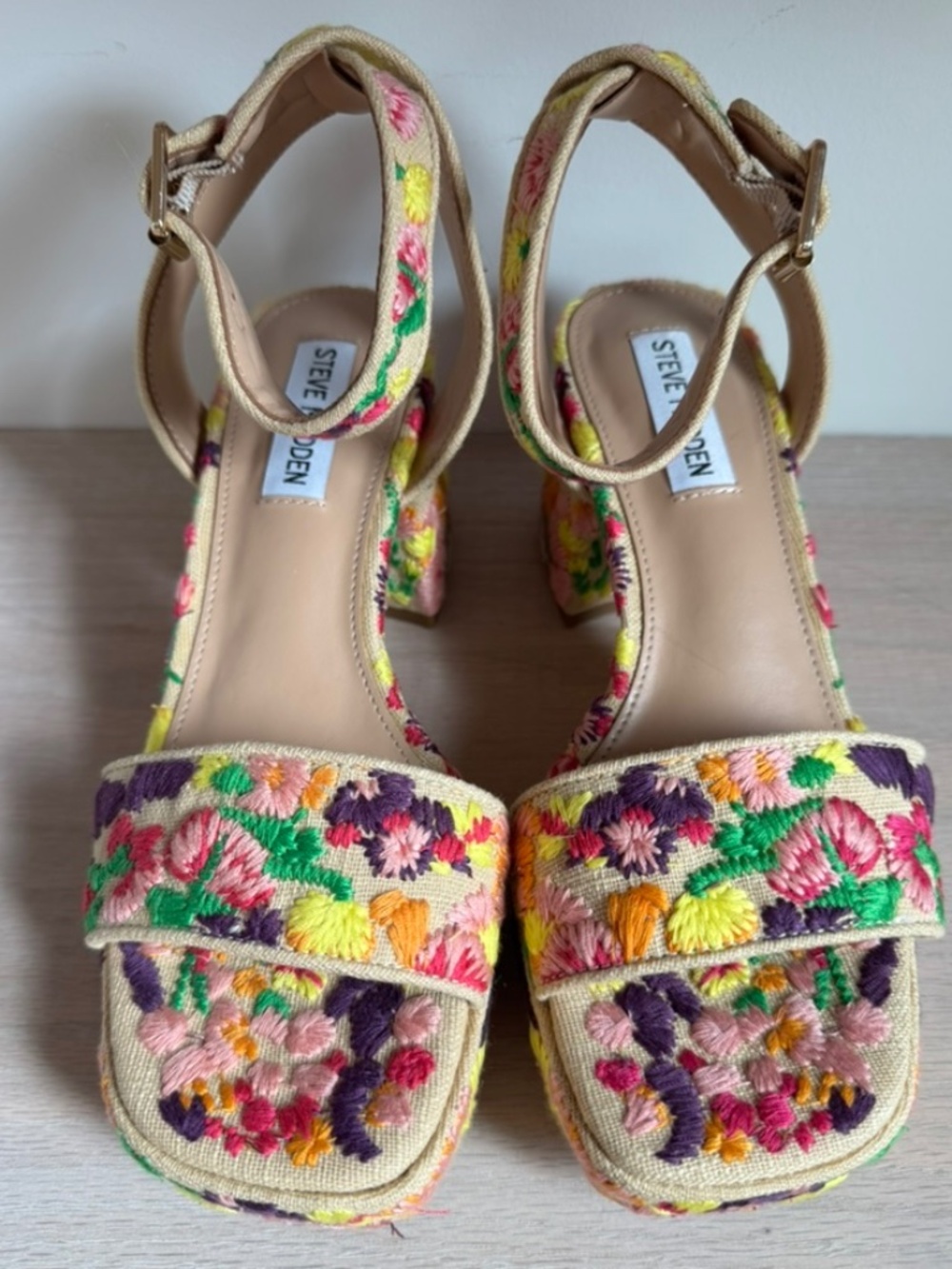 Steve Madden Versatile Summer Sandals